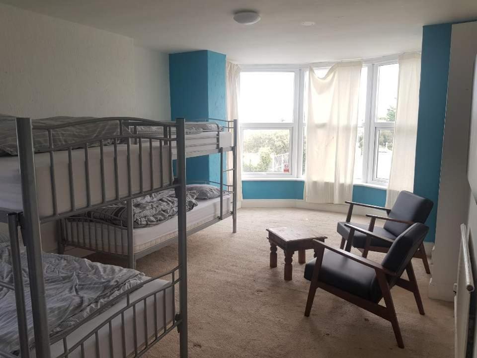 Blue Room Hostel Newquay New Quay エクステリア 写真