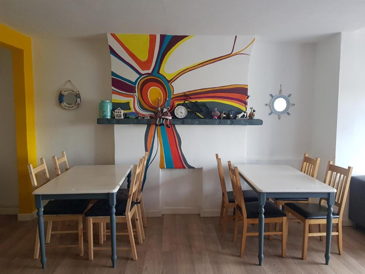 Blue Room Hostel Newquay New Quay エクステリア 写真