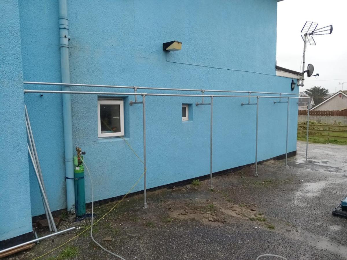 Blue Room Hostel Newquay New Quay エクステリア 写真