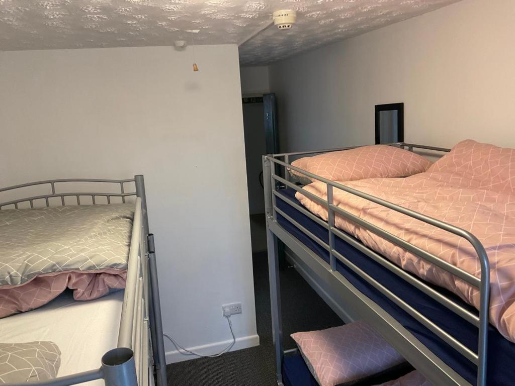 Blue Room Hostel Newquay New Quay エクステリア 写真