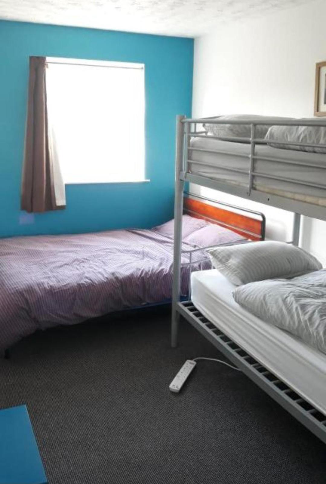 Blue Room Hostel Newquay New Quay エクステリア 写真