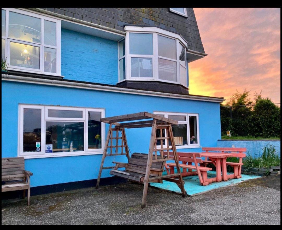 Blue Room Hostel Newquay New Quay エクステリア 写真